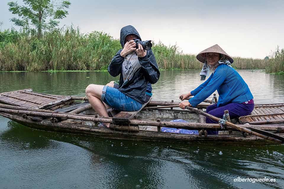 Fotografiando bajo la lluvia en la reserva natural de Van Long - Ninh Binh (Vietnam)