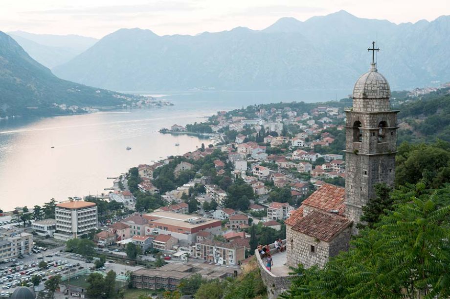 Acceso a la guía de Montenegro