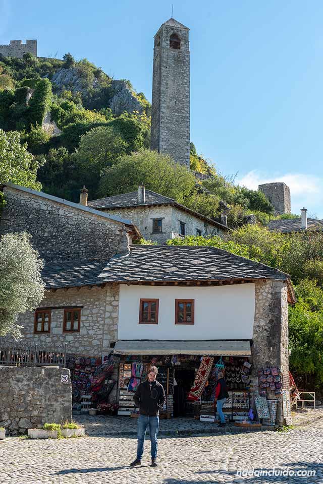 En la torre del reloj de Pocitelj (Bosnia y Herzegovina)