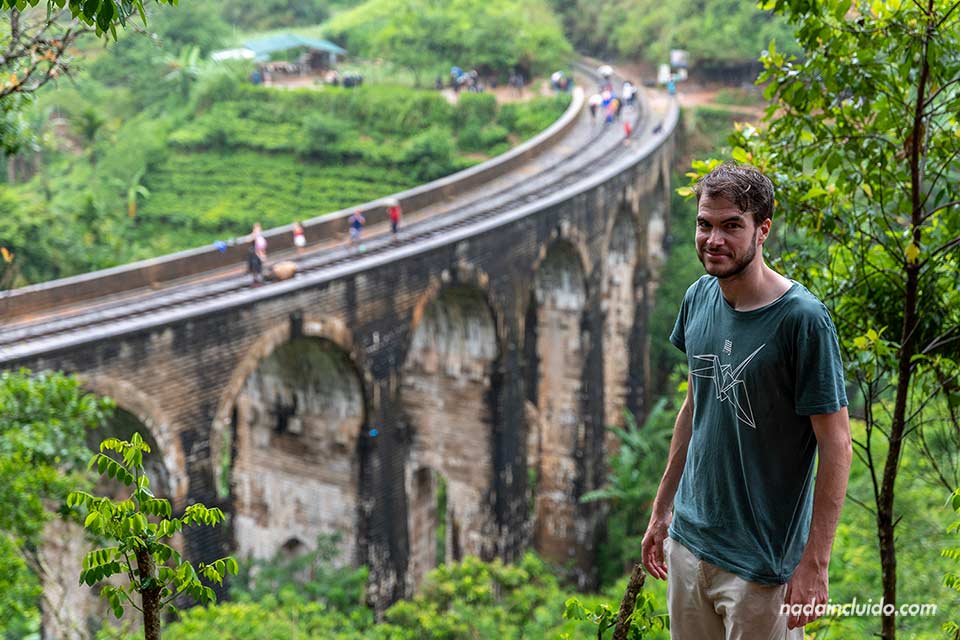 En el puente de los Nueve Arcos - Ella (Sri Lanka)