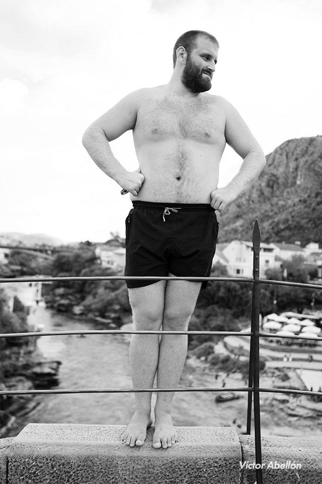 Saltador del puente de Mostar - Foto de Víctor Abellón