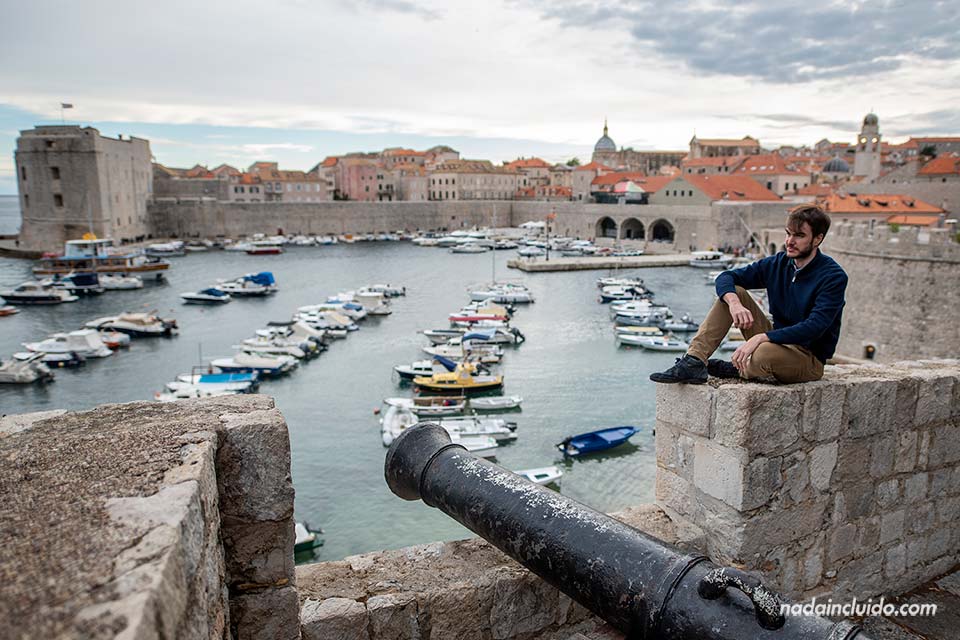 Qué ver en Dubrovnik. Foto junto al puerto (Croacia)