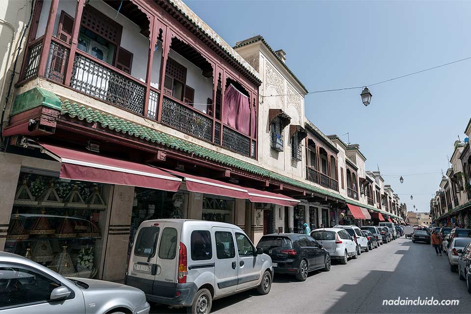 Calle Bou Ksissat en el barrio judío de Fez (Marruecos)