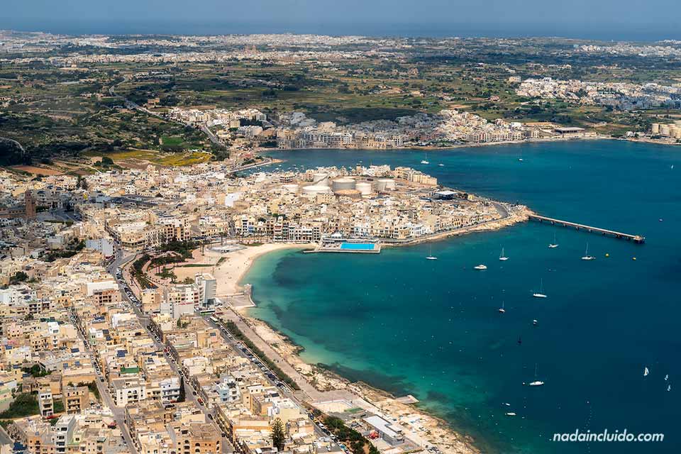 Vista de Malta desde un avión de Ryanair