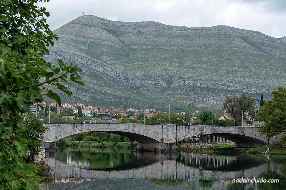 Puente Kameni en Trebinje (Bosnia y Herzegovina)