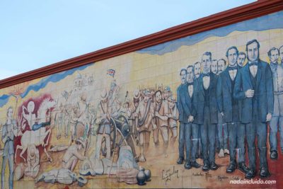 Mural en el parque Juan Santamaría, Alajuela (Costa Rica)