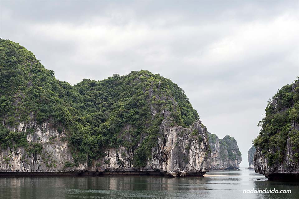 La Bahía de Lan Ha es una alternativa menos turística a la bahía de Halong (Vietnam)