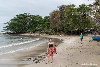 Playa de pescadores en Puerto Viejo (Limón, Costa Rica)