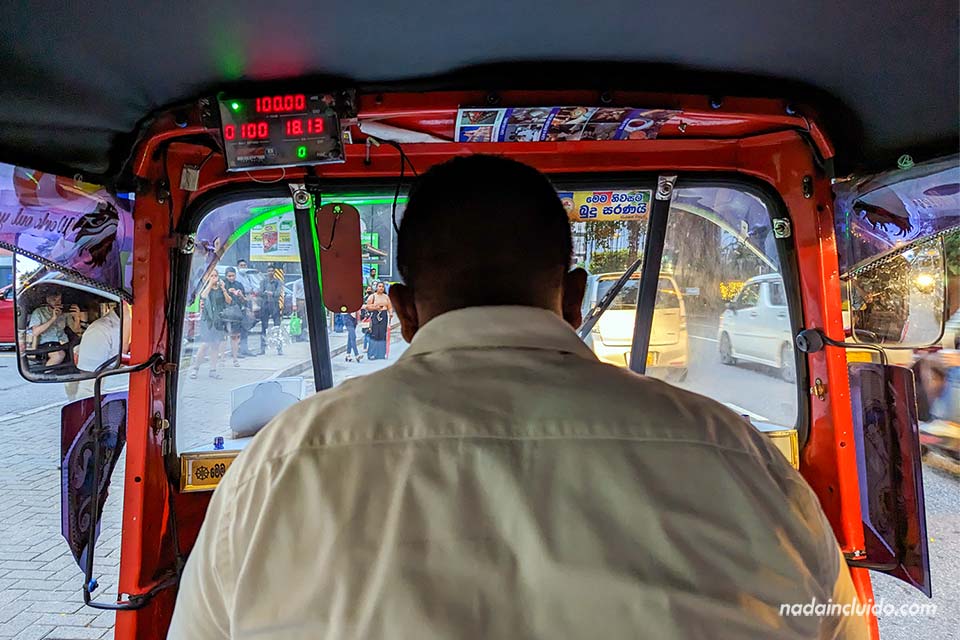 Taxi tuktuk en Colombo - Seguridad en Sri Lanka