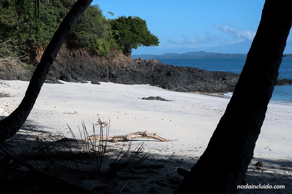 Playa de Isla Bolaños, parque nacional marino golfo de Chiriquí (Panamá)