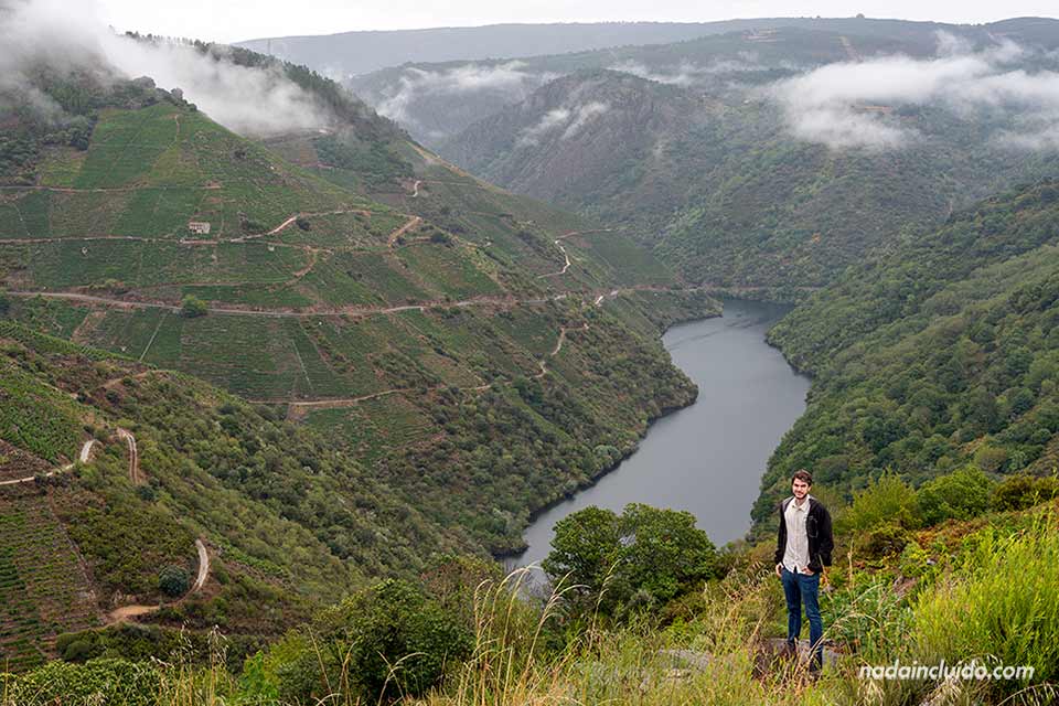 En el mirador Souto Chao, Ribeira Sacra (Galicia)