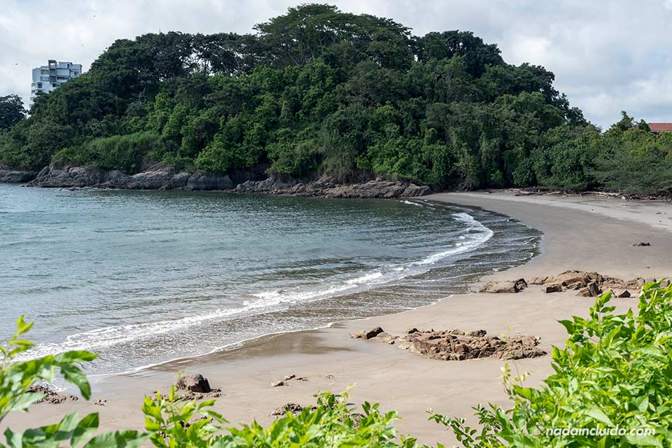Playa de Punta Culebra en ciudad de Panamá