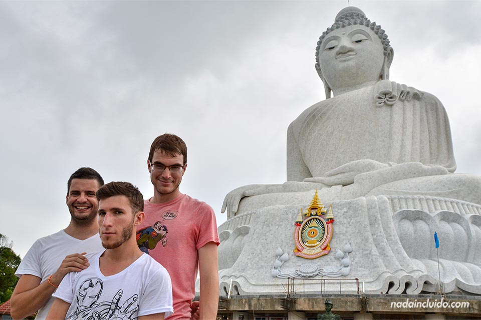 En el Big Buddha de Phuket (Tailandia)